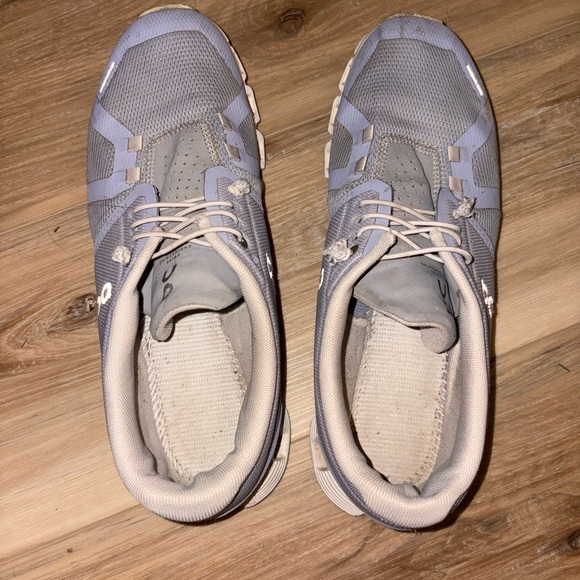 Worn/Used Women’s Sneakers